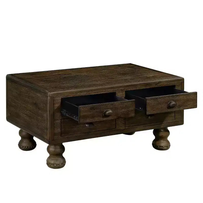 Tavolino da caffè in legno da 40" con 4 cassetti e gambe con decorazione a rivetti, color espresso