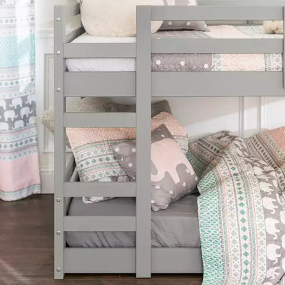 Letto a Castello in Legno Twin su Twin con Sponde e Scale Integrate