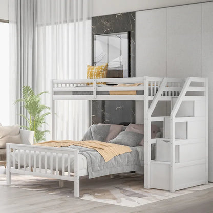 Letto a soppalco in legno per due persone con scale, sponde alte e scaletta