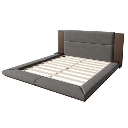 Letto imbottito King Gray Floor a basso profilo con testiera estesa in legno, mensole comodino integrate