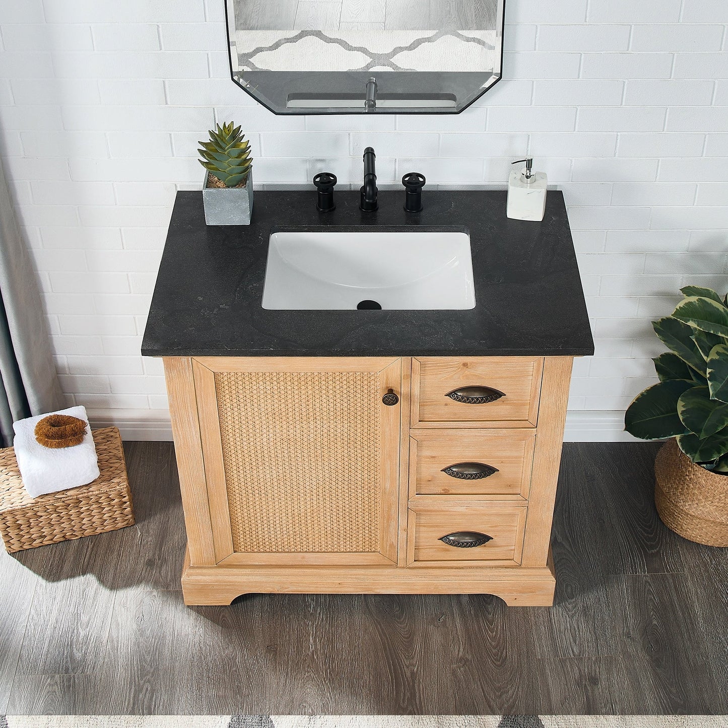 Mobile bagno Hervas con top in marmo naturale senza specchio