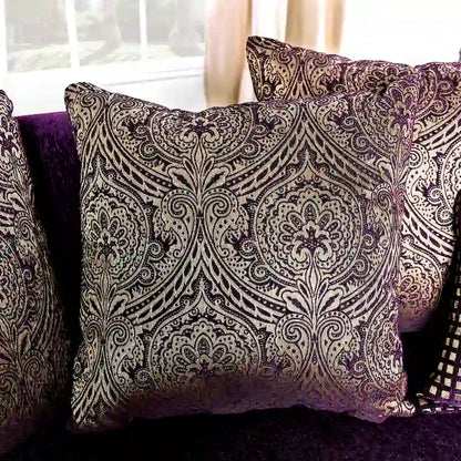 Causeuse Grendel traditionnelle en chenille violette avec accoudoirs roulés par Furniture of America