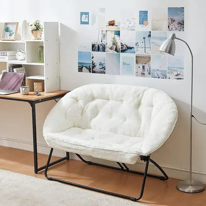 College Sofa - Il divano a due posti 2East di DormCo