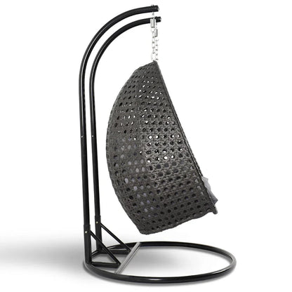 LeisureMod Sedia a Uovo Sospesa per 2 Persone con Supporto - Dondolo Pensile per Esterni/Interni in Rattan Intrecciato con Cuscini