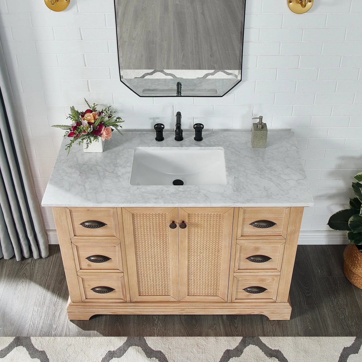 Mobile bagno Hervas con top in marmo naturale senza specchio